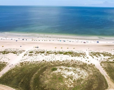 11605 Gulf Boulevard - Photo Thumbnail 3