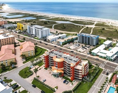 11605 Gulf Boulevard - Photo Thumbnail 4