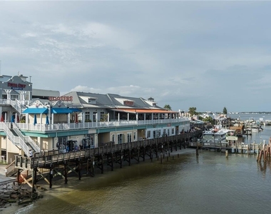 11605 Gulf Boulevard - Photo Thumbnail 45