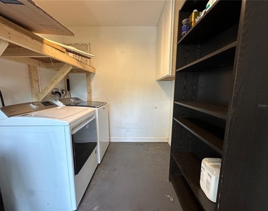 4007 W Wyoming Avenue - Photo Thumbnail 4