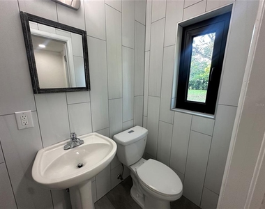 4007 W Wyoming Avenue - Photo Thumbnail 6