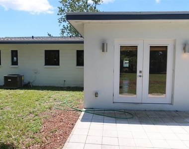 4007 W Wyoming Avenue - Photo Thumbnail 15