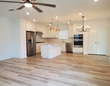 6667 Depue Drive - Photo Thumbnail 7