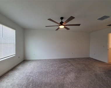 6667 Depue Drive - Photo Thumbnail 11