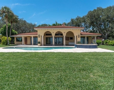 5810 Bahama Shores Drive S - Photo Thumbnail 61