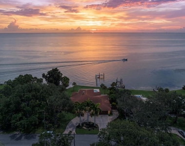5810 Bahama Shores Drive S - Photo Thumbnail 83