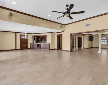 5810 Bahama Shores Drive S - Photo Thumbnail 22
