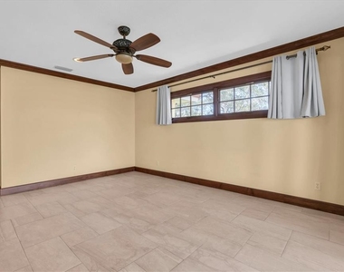 5810 Bahama Shores Drive S - Photo Thumbnail 26