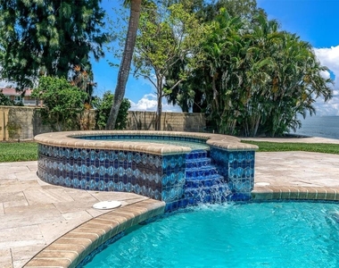 5810 Bahama Shores Drive S - Photo Thumbnail 51