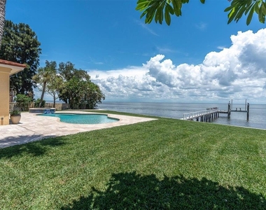 5810 Bahama Shores Drive S - Photo Thumbnail 60