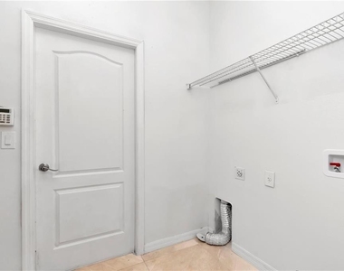 29822 Boyette Oaks Place - Photo Thumbnail 22