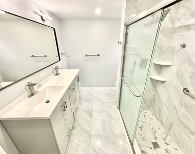 2991 Valencia Lane E - Photo Thumbnail 14