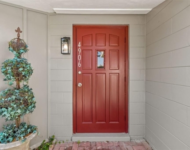 4906 W Cleveland Street - Photo Thumbnail 4