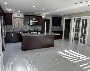 9724 Tom Folsom Road - Photo Thumbnail 7
