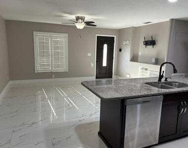 9724 Tom Folsom Road - Photo Thumbnail 4