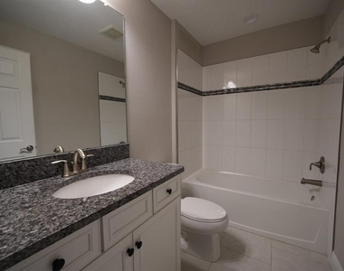 5450 Wayfarer Avenue - Photo Thumbnail 6