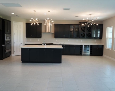 5450 Wayfarer Avenue - Photo Thumbnail 1