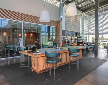 5450 Wayfarer Avenue - Photo Thumbnail 25