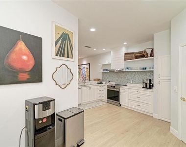 5721 Cottonwood Street - Photo Thumbnail 17