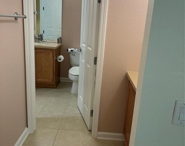 832 Lantern Way - Photo Thumbnail 31