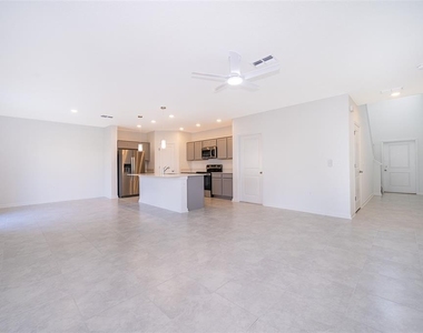 2723 Gentle Rain Drive - Photo Thumbnail 2
