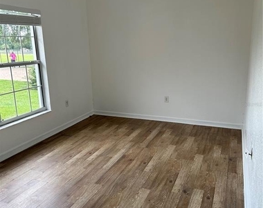 752 E Broome Street - Photo Thumbnail 10