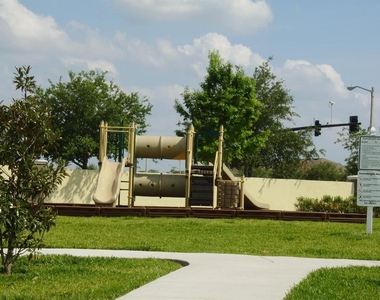 3108 Wentworth Lane - Photo Thumbnail 20