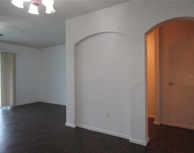 3108 Wentworth Lane - Photo Thumbnail 7