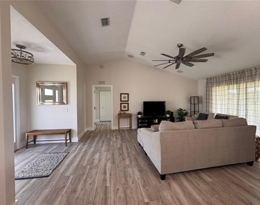 5126 Nw 26th Street - Photo Thumbnail 7