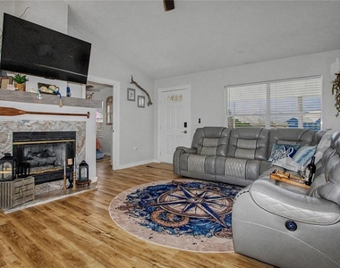 12390 W Standish - Photo Thumbnail 10