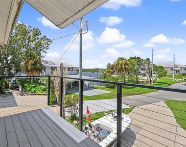 12390 W Standish - Photo Thumbnail 3