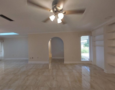 4901 Ne 7th Street - Photo Thumbnail 14