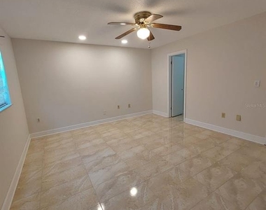 4901 Ne 7th Street - Photo Thumbnail 12