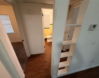 2107 S Mills Avenue - Photo Thumbnail 9