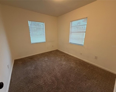 2107 S Mills Avenue - Photo Thumbnail 10