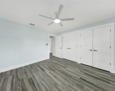 59 Kipling Plaza - Photo Thumbnail 13