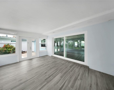 59 Kipling Plaza - Photo Thumbnail 17