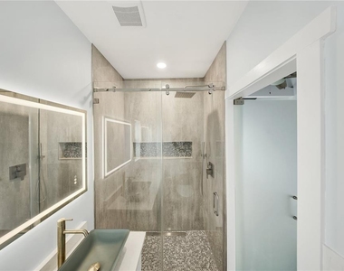 59 Kipling Plaza - Photo Thumbnail 10