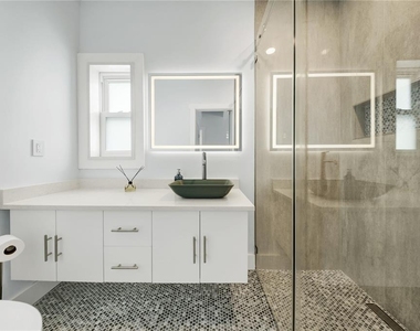 59 Kipling Plaza - Photo Thumbnail 9
