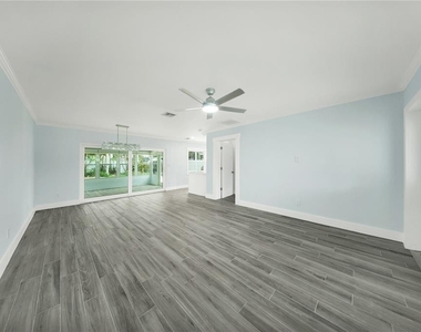 59 Kipling Plaza - Photo Thumbnail 2