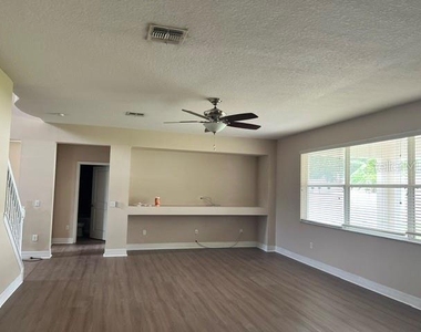 739 Reflections Lane - Photo Thumbnail 12