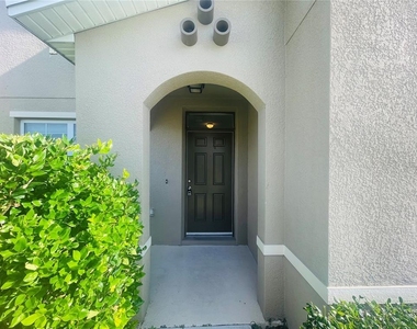 16616 Broadford Lane - Photo Thumbnail 2