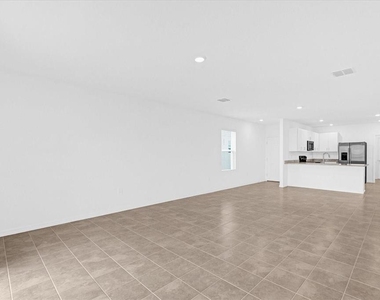 5647 Nispero Way - Photo Thumbnail 13