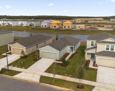 5647 Nispero Way - Photo Thumbnail 3