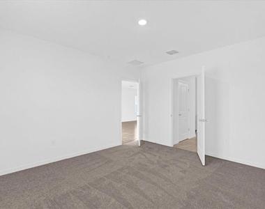 5647 Nispero Way - Photo Thumbnail 21