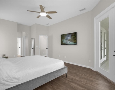 10175 Cove Lake Drive - Photo Thumbnail 37