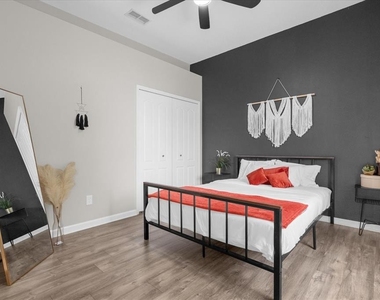 10175 Cove Lake Drive - Photo Thumbnail 28