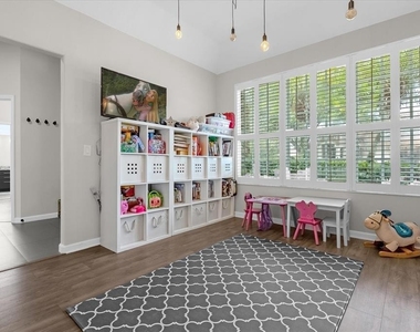 10175 Cove Lake Drive - Photo Thumbnail 40