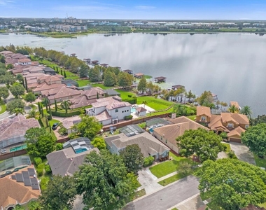 10175 Cove Lake Drive - Photo Thumbnail 5