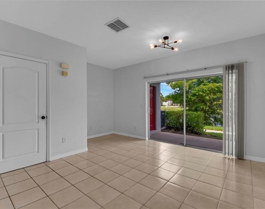 10825 Savannah Wood - Photo Thumbnail 3